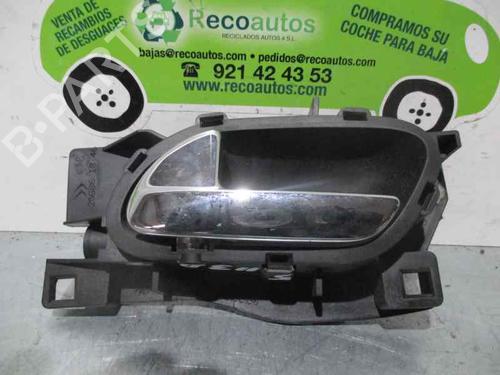 Used Front left interior door handle PEUGEOT 407 (6D_) 2.0 HDi 135 (6DRHRH, 6DRHRE, 6DRHRG, 6DRHRJ) (136 hp) 3214757