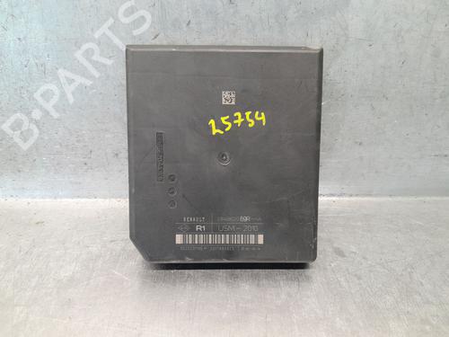 Used Fuse box Fuse box 36435540 36435540