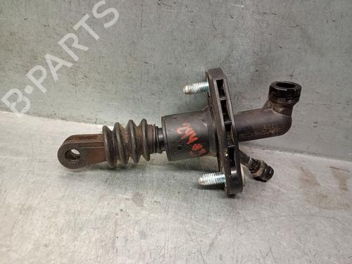 Used Clutch slave cylinder SUZUKI GRAND VITARA II (JT, TE, TD) 1.9 DDiS (JB419WD, JB419XD) (129 hp) 31666191