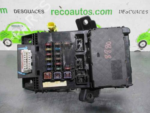 Used Fuse box TOYOTA AVENSIS (_T22_) 1.6 i (AT220_, AT220R) (110 hp) 2988117