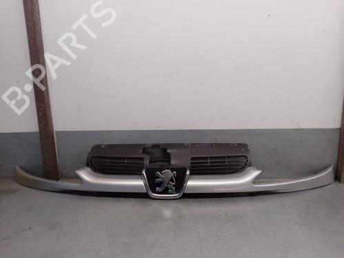 Grill PEUGEOT 206 Hatchback (2A/C) 1.4 i (75 hp) 26741280