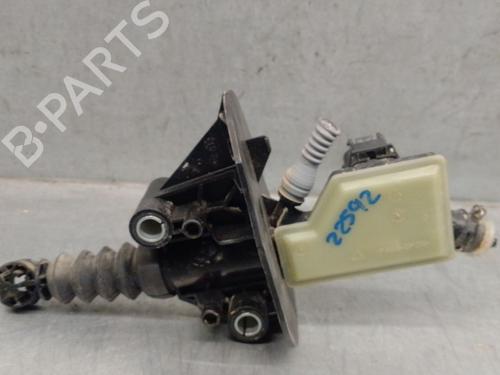 Used Clutch slave cylinder MERCEDES-BENZ CITAN Box Body/MPV (W420) 1.5 110 CDI (420.623, 420.625) (95 hp) 26328006