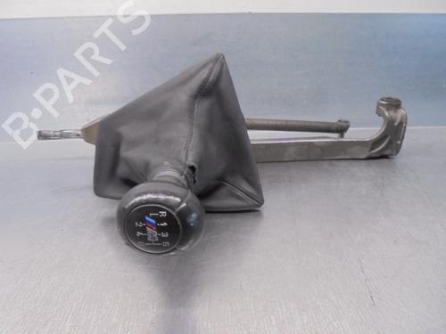 Used Gear lever BMW 1 (F21) 116 d (116 hp) 16272148