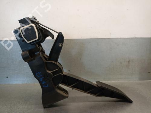 Pedal Pedal MERCEDES-BENZ B-CLASS Sports Tourer (W245) B 180 CDI (245.207) (109 hp) 35782497 35782497