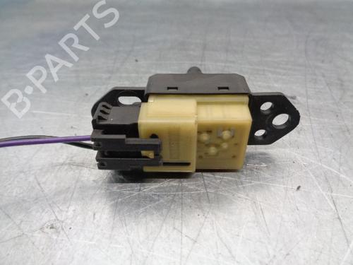 Right front window switch CHRYSLER VOYAGER IV (RG, RS) 2.8 CRD | BP12129782I26 