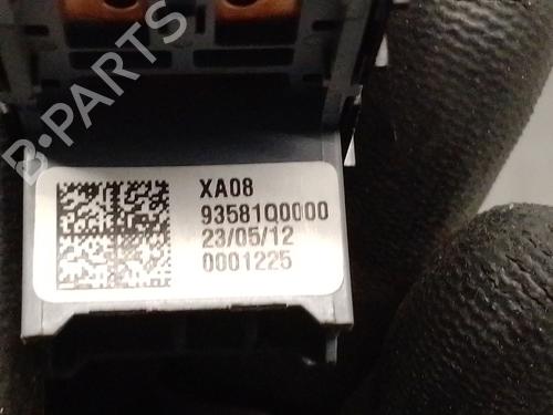 Right rear window switch HYUNDAI BAYON (BC3) 1.2 MPI | BP31915631I28 - Image 5