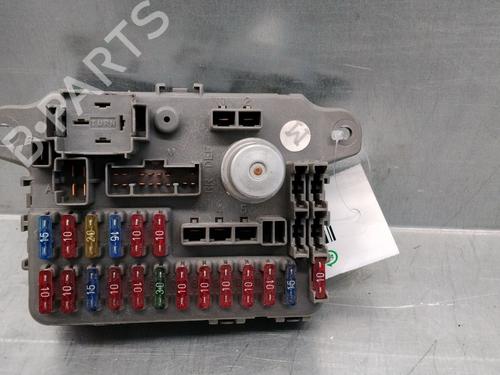Used Fuse box Fuse box 9073637 9073637