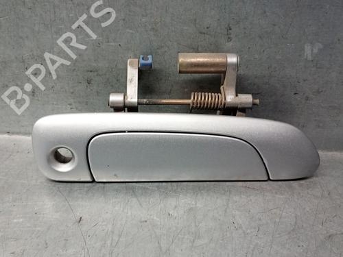 Używane Klamka zewnętrzna drzwi przednich prawych HONDA JAZZ II (GD_, GE3, GE2) 1.2 i-DSI (GD5, GE2) (78 hp) 30698126