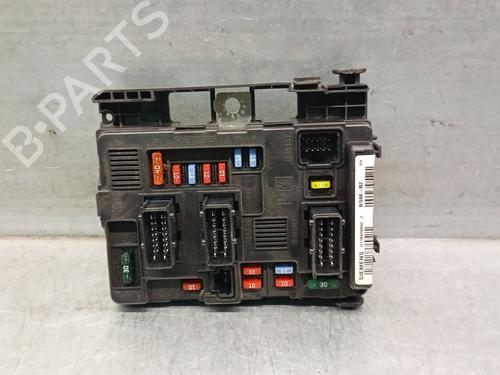 Zekeringkast CITROËN BERLINGO / BERLINGO FIRST MPV (MF_, GJK_, GFK_) 1.6 HDI 75 (MF9HW, GJ9HWC, GF9HWC, GN9HWC) (75 hp) 30549944