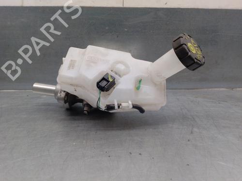 Used Brake master cylinder DACIA JOGGER (RK_) 1.0 TCe 90 ECO-G (RKMT) (91 hp) 17389663