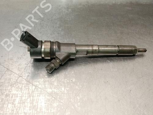 Used Injector Injector TOYOTA YARIS (_P9_) 1.4 D-4D (NLP90_, NLP90R) (90 hp) 39531430 39531430
