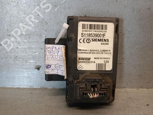 ignition-barrel-renault-megane-ii-saloon-lm01_-2003-35791568 main image
