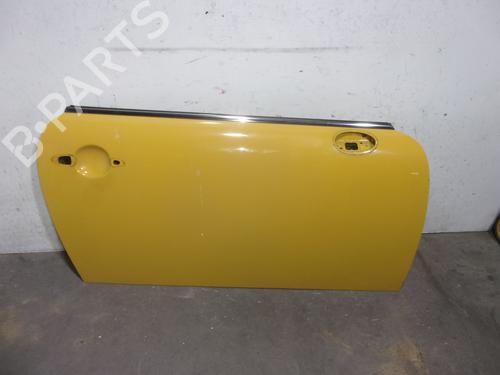 Used Right front door MINI MINI (R56) Cooper (120 hp) 17997869