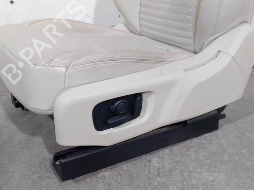 Left front seat LAND ROVER DISCOVERY V (L462) 2.0 Sd4 4x4 | BP37069877C15 - Image 6
