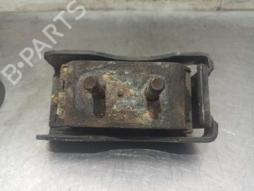 Used Engine mount Engine mount 8763132 8763132