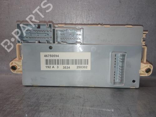 Fuse box FIAT STILO (192_) 1.6 16V (192_XB1A) | BP23179823E1 