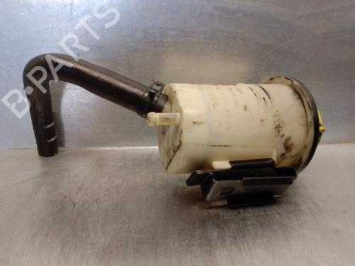 Used Power steering reservoir LAND ROVER DISCOVERY III (L319) 2.7 TD 4x4 (190 hp) 15012251