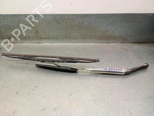 Used Front windshield wiper arm HYUNDAI COUPE I (RD) 2.0 16V (139 hp) 23269676