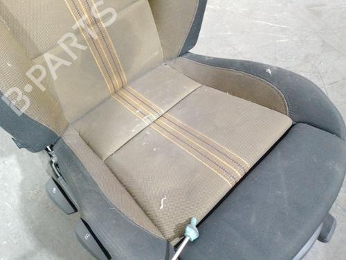 Right front seat BMW X1 (E84) sDrive 20 d | BP33869021C16  - Image 12
