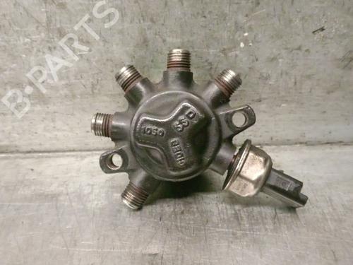 Used Injection rail DACIA SANDERO 1.5 dCi (68 hp) 31073382