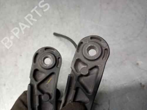 Front windshield wiper arm JAGUAR XF I (X250) 2.7 D | BP31947716C143