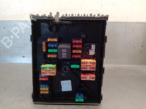 Used Fuse box SKODA YETI (5L) 2.0 TDI (140 hp) 31852885