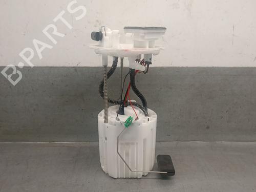 Used Fuel pump HYUNDAI TUCSON (TL, TLE) 2.0 CRDi All-wheel Drive (136 hp) 28124381