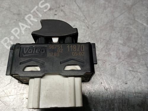Right front window switch PEUGEOT 2008 I (CU_) 1.2 THP 110 / PureTech 110 | BP29019568I26 