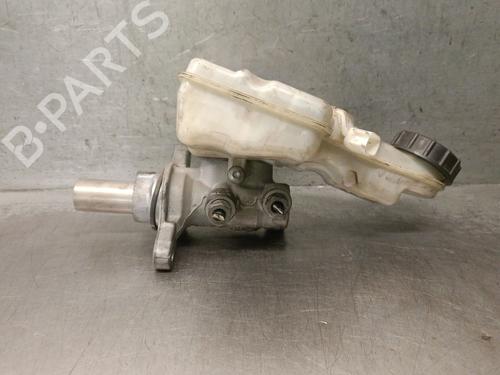 brake-master-cylinder-ford-focus-iii-turnier-2010-2011-2012-2013-2014-2015-2016-2017-2018-2019-2020-34472241 main image