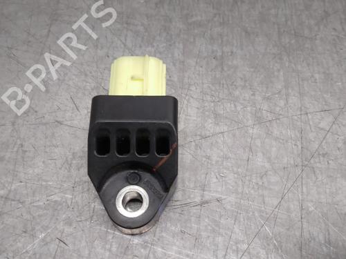 Used Electronic module TOYOTA YARIS (_P13_) 1.3 (NSP130_, NSP130) (99 hp) 16047021