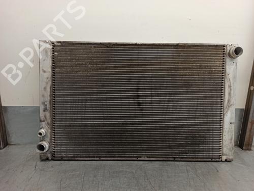 Used Water radiator AUDI A8 D3 (4E2, 4E8) 4.2 quattro (335 hp) 12056933