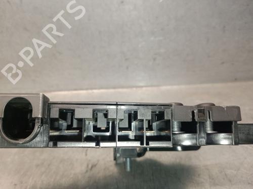 Fuse box LAND ROVER DEFENDER Station Wagon (L663) D250 MHEV 4x4 | BP30316445E1