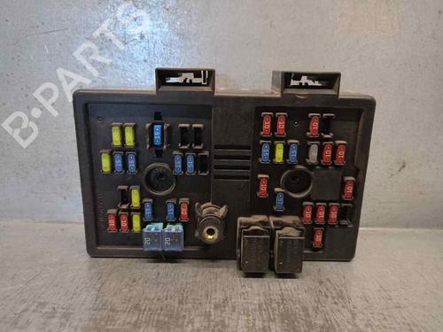 Used Fuse box CHEVROLET CAPTIVA (C100, C140) 2.4 (136 hp) 18723846