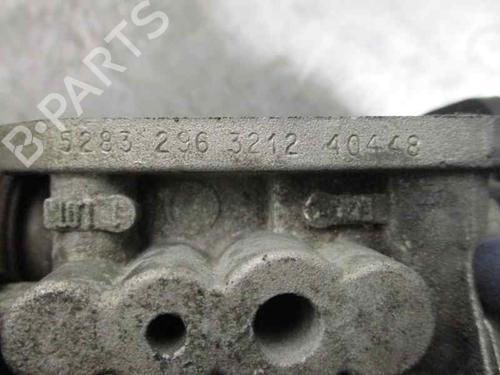 Throttle body CHRYSLER LE BARON Coupe  | BP2315628M82 