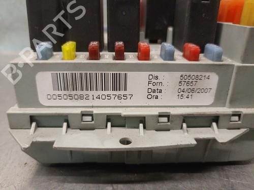 Fuse box ALFA ROMEO 159 (939_) 1.9 JTDM 16V (939AXC1B, 939AXC12) | BP37243620E1 - Image 4