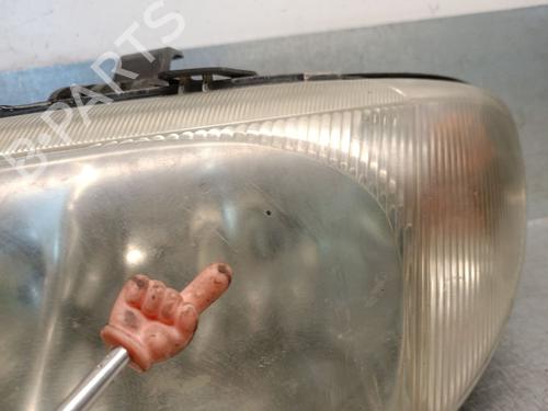 Left headlight CHRYSLER VOYAGER IV (RG, RS) 2.5 CRD | BP28951038C28 