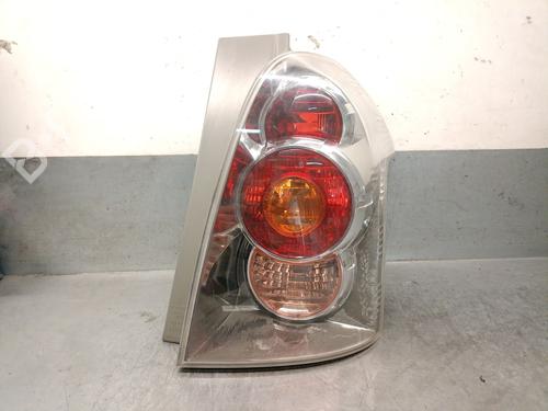 Used Right taillight TOYOTA COROLLA Verso (ZER_, ZZE12_, R1_) 2.2 D-4D (AUR10_, AUR10R) (177 hp) 31356299