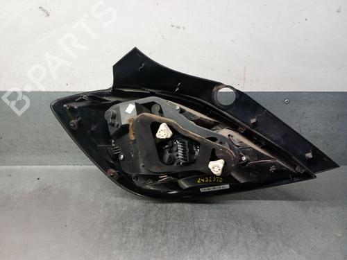 Used Right taillight OPEL ASTRA H (A04) 1.7 CDTI (L48) (100 hp) 31137481