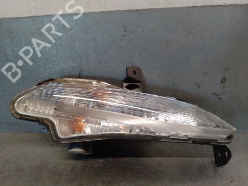 Clignotant avant droit PEUGEOT 308 SW II (LC_, LJ_, LR_, LX_, L4_) 1.6 BlueHDi 120 (120 hp) 30885871
