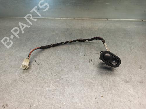Used Right front window switch OPEL CORSA B (S93) 1.7 D (F08, F68, M68) (60 hp) 8511041
