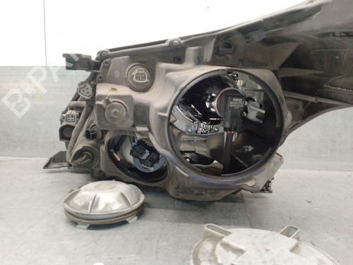 Right headlight TOYOTA AVENSIS Estate (_T27_) 2.0 D-4D (ADT270_, ADT270R) | BP31572187C29