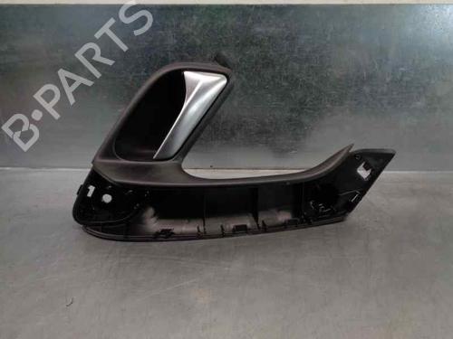 Used Front right interior door handle VW POLO V (6R1, 6C1) 1.2 TSI 16V (90 hp) 7638197