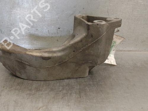 Used Engine mount Engine mount 36675656 36675656