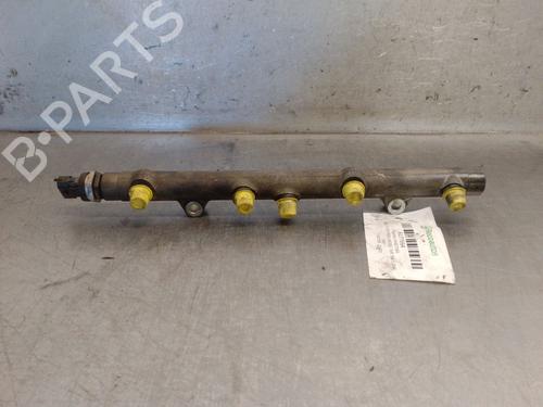Sprederrør Sprederrør LAND ROVER FREELANDER I Soft Top (L314) 2.0 TD4 4x4 (112 hp) 39747088 39747088