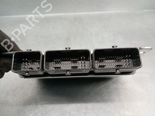 Engine control unit (ECU) DACIA SANDERO III 1.0 TCe 90 | BP29590165M57