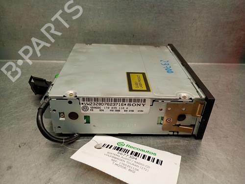 Radio VW TOURAN (1T1, 1T2) 2.0 TDI 16V | BP29425688E6 