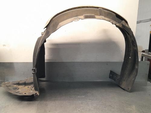 wheel-arch-lexus-ct-zwa10_-2010-37408742 main image