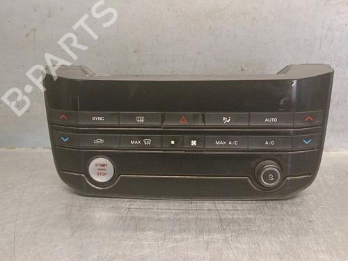 Used Climate control JAGUAR XE (X760) 2.0 D (180 hp) 22132458