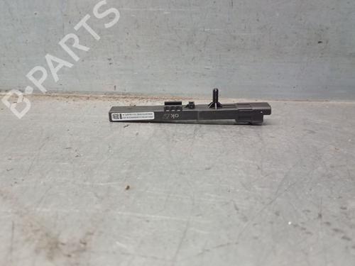 antennabase-peugeot-5008-ii-mc_-mj_-mr_-m4_-2016-26138595 main image