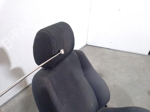 Right front seat LAND ROVER FREELANDER I (L314) 2.0 Td4 4x4 | BP24440058C16 